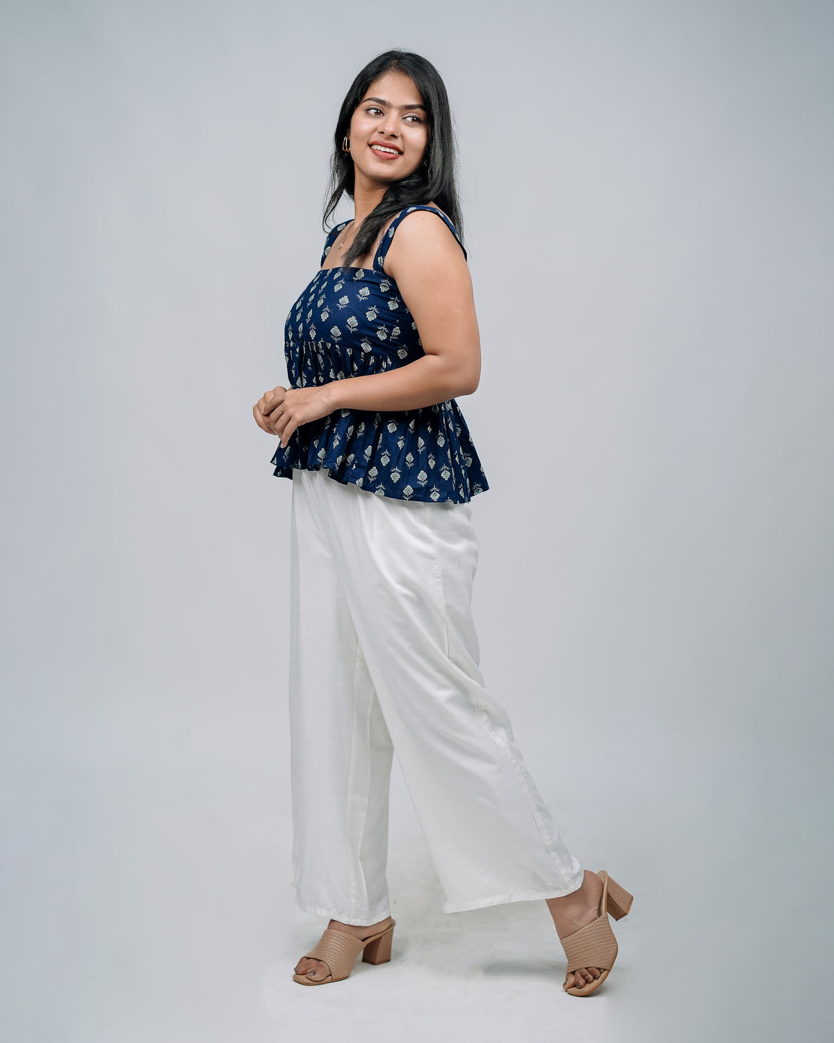 Mughee Floral Printed Peplum Tie Back crop Top Navy Blue