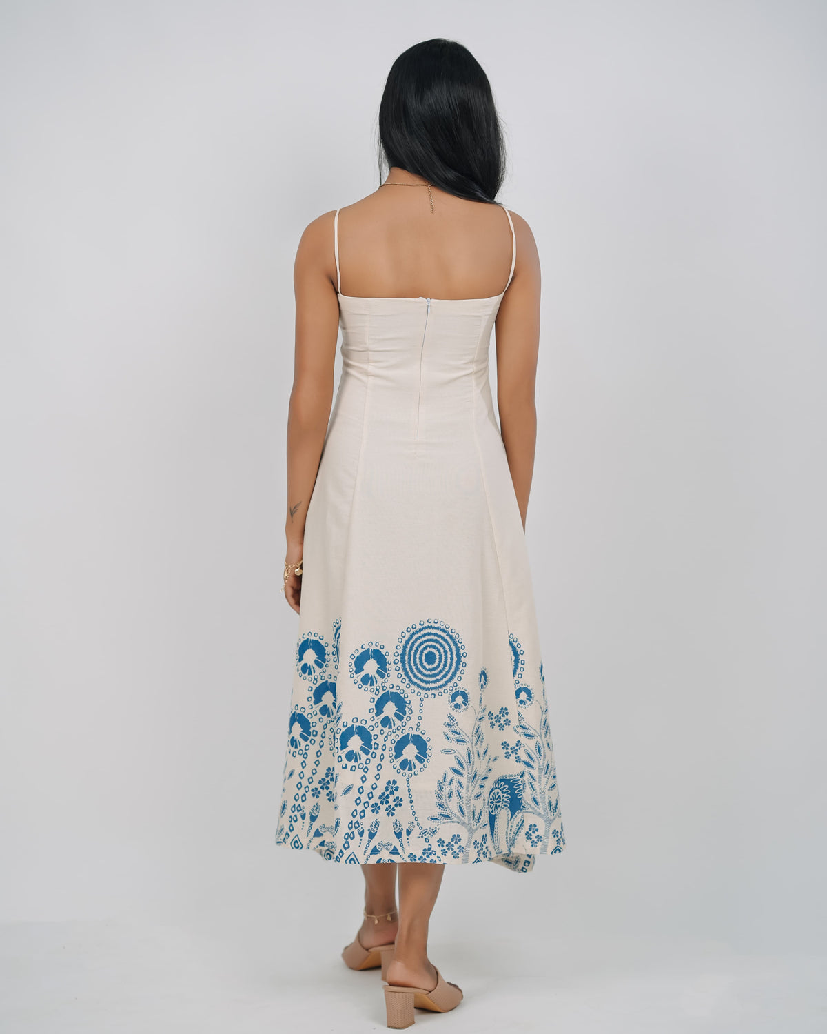 Mughee Blue Floral Square Neck Spaghetti Strap Midi Dress Off-White
